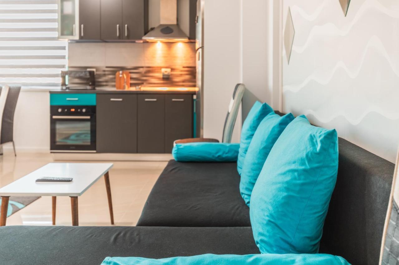 Appartamento Apartament Unique Relax Năvodari Esterno foto
