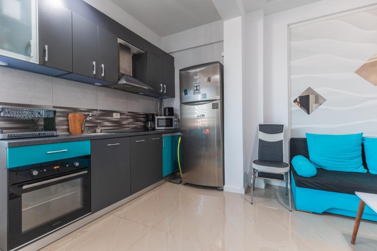 Appartamento Apartament Unique Relax Năvodari Esterno foto