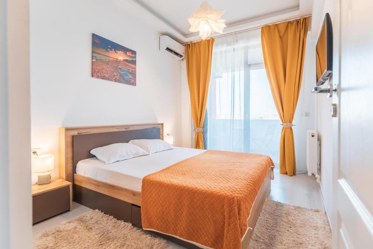 Appartamento Apartament Unique Relax Năvodari Esterno foto