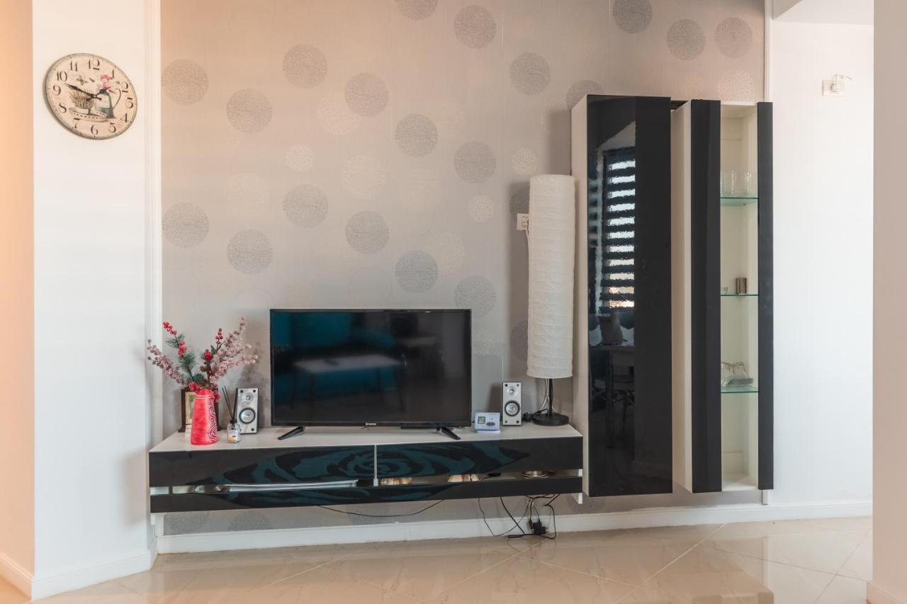 Appartamento Apartament Unique Relax Năvodari Esterno foto