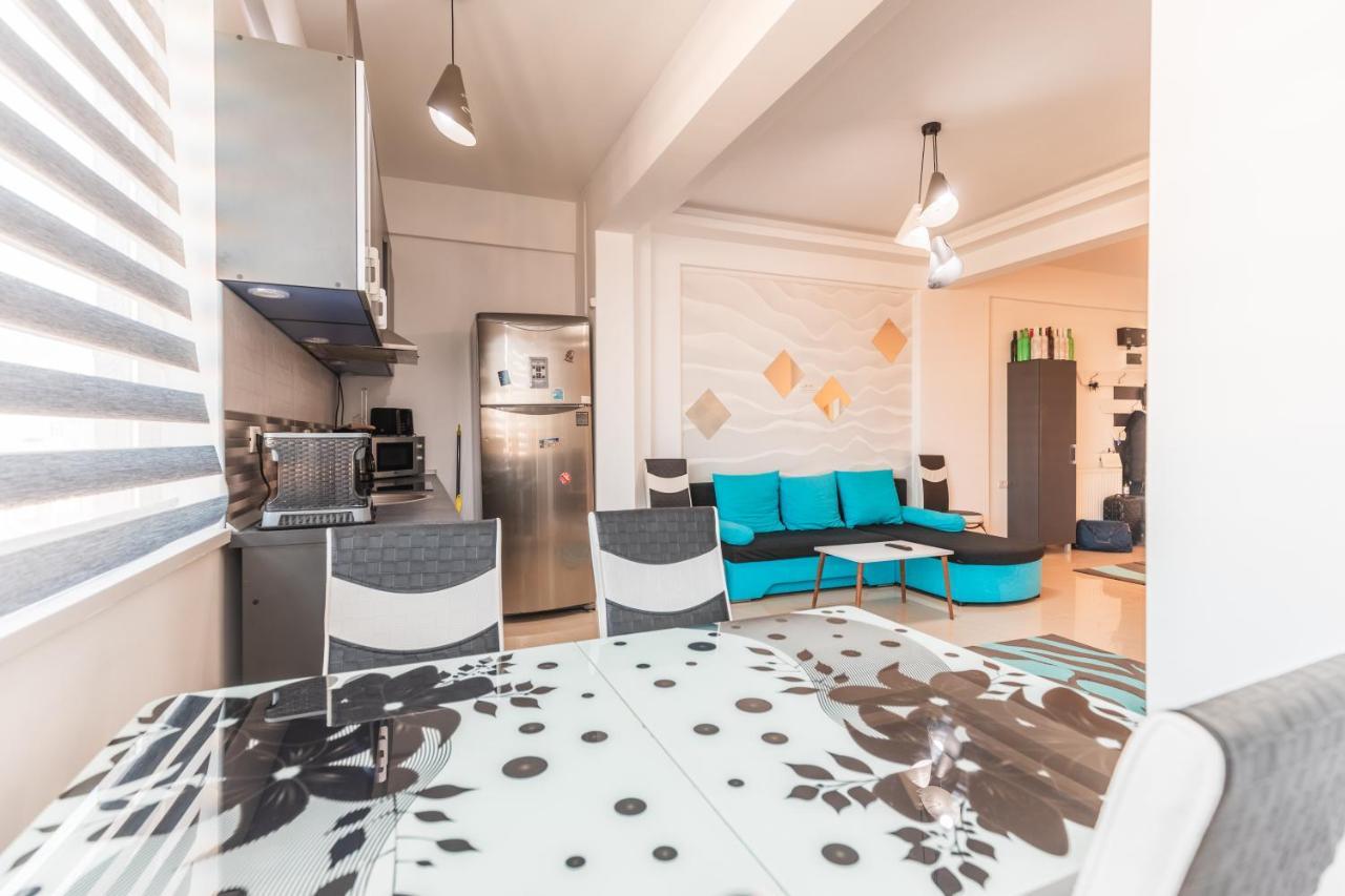 Appartamento Apartament Unique Relax Năvodari Esterno foto