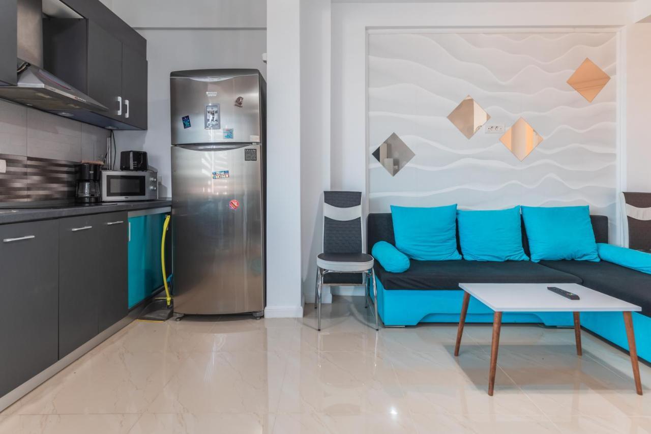 Appartamento Apartament Unique Relax Năvodari Esterno foto