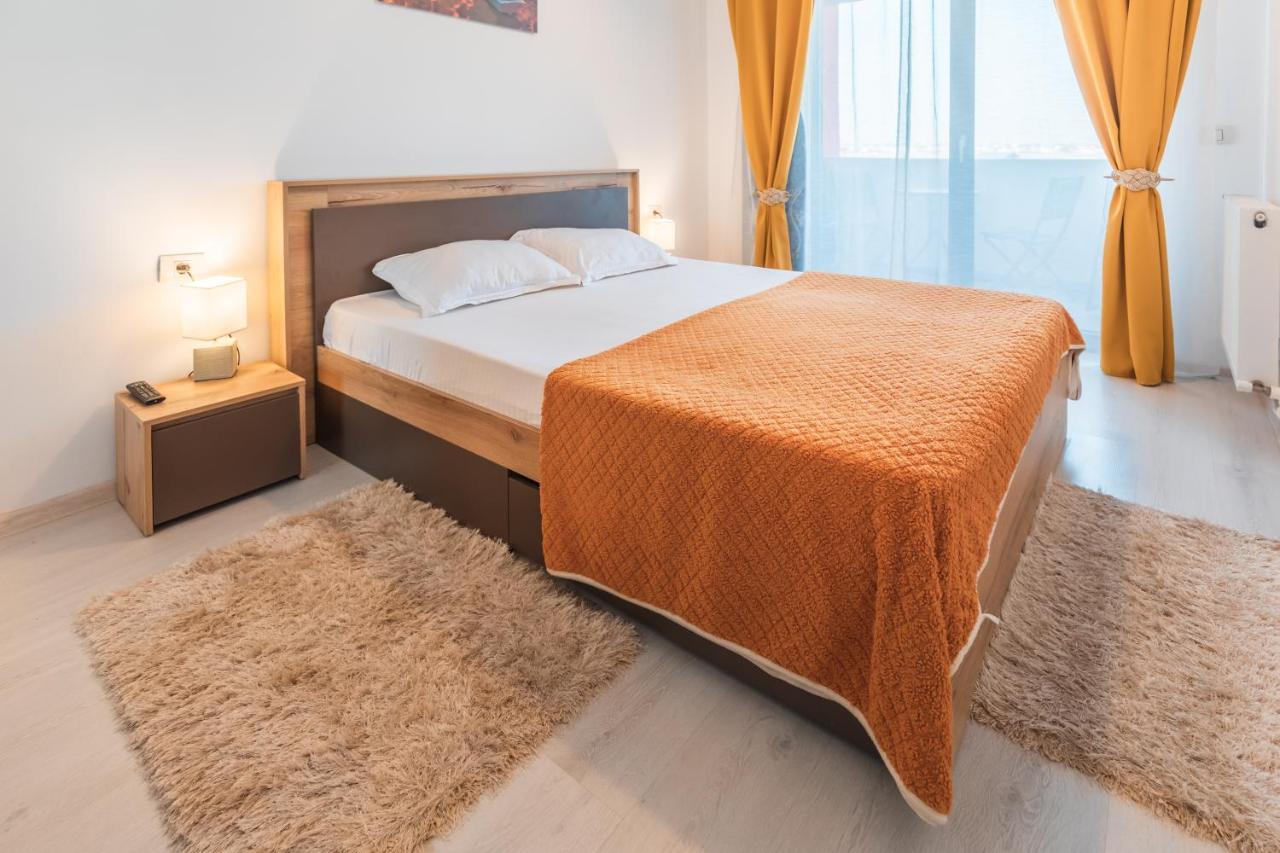 Appartamento Apartament Unique Relax Năvodari Esterno foto