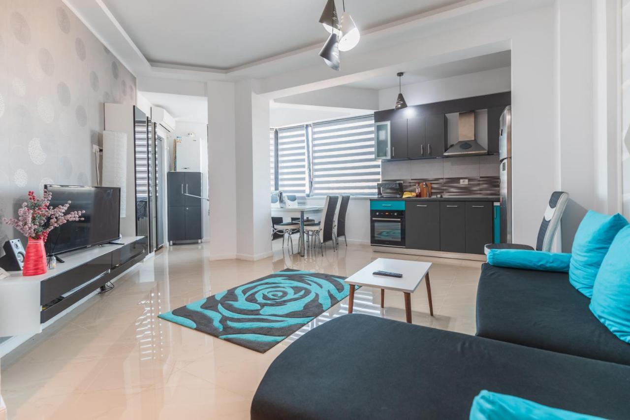 Appartamento Apartament Unique Relax Năvodari Esterno foto