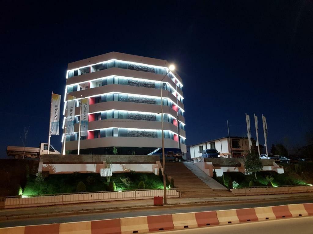 Appartamento Apartament Unique Relax Năvodari Esterno foto