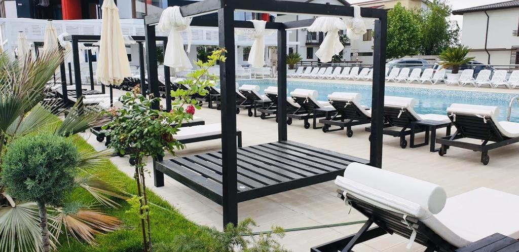 Appartamento Apartament Unique Relax Năvodari Esterno foto